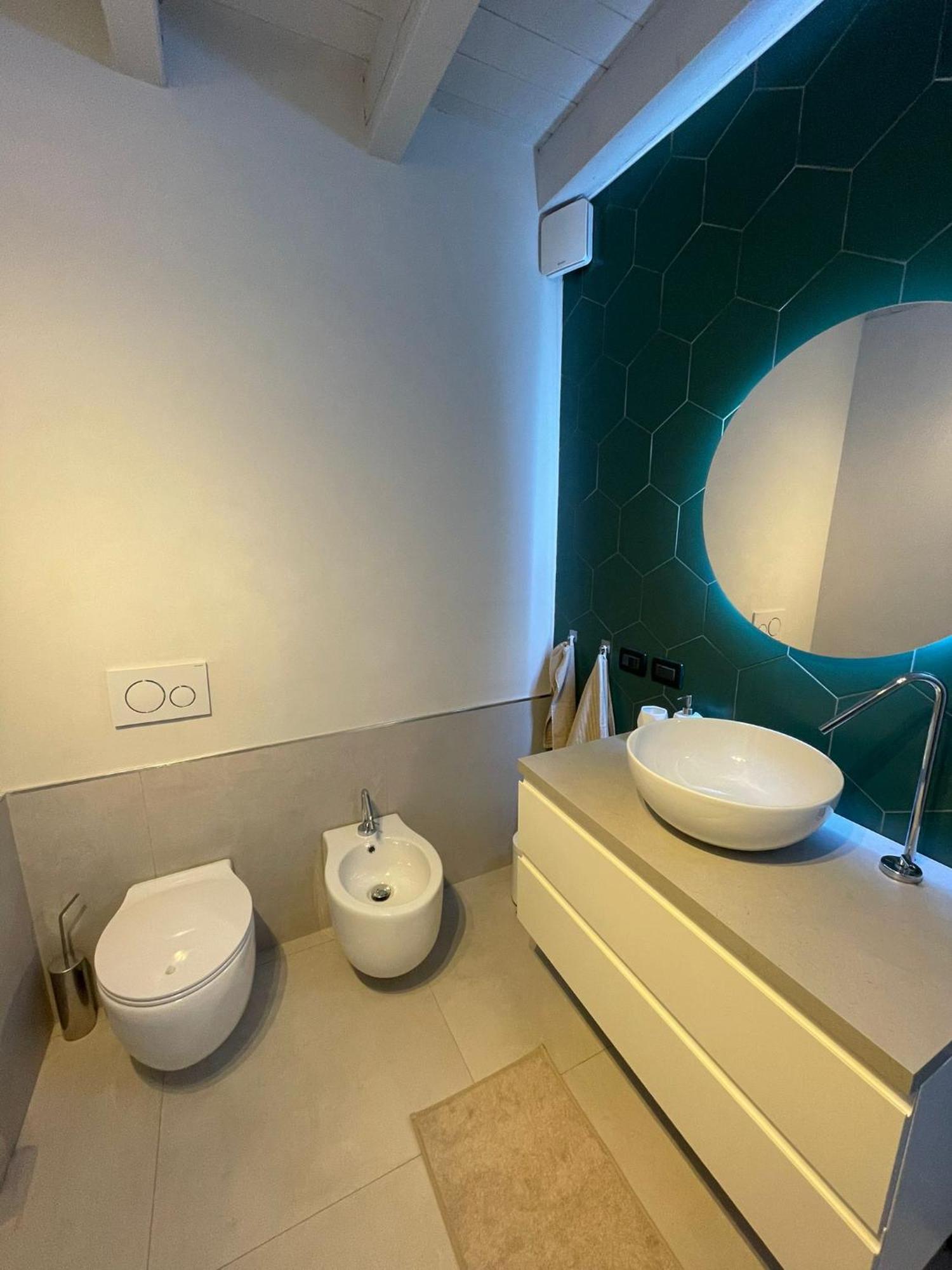 Amelie Apartment Desenzano del Garda Bagian luar foto