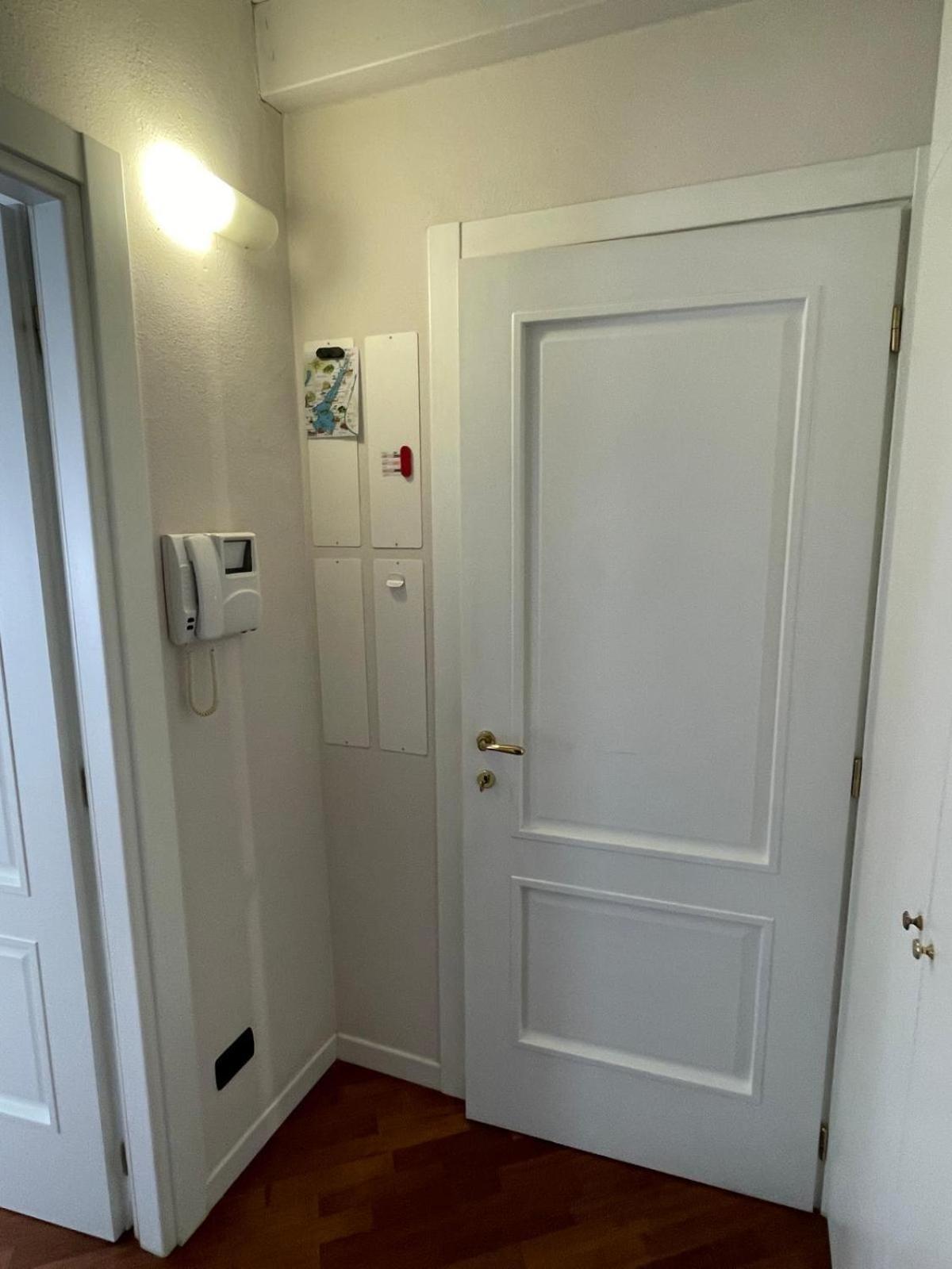 Amelie Apartment Desenzano del Garda Bagian luar foto